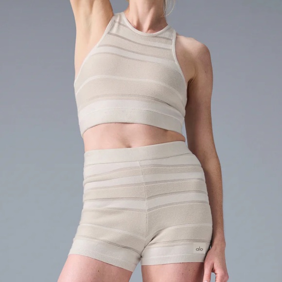 NWT ALO YOGA Sports Play Knit Bra Top and Shorts Matching Set ivory/alabaster M